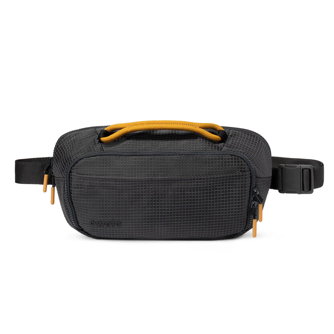 The All-Day Crossbody Water Bottle 2AAPL